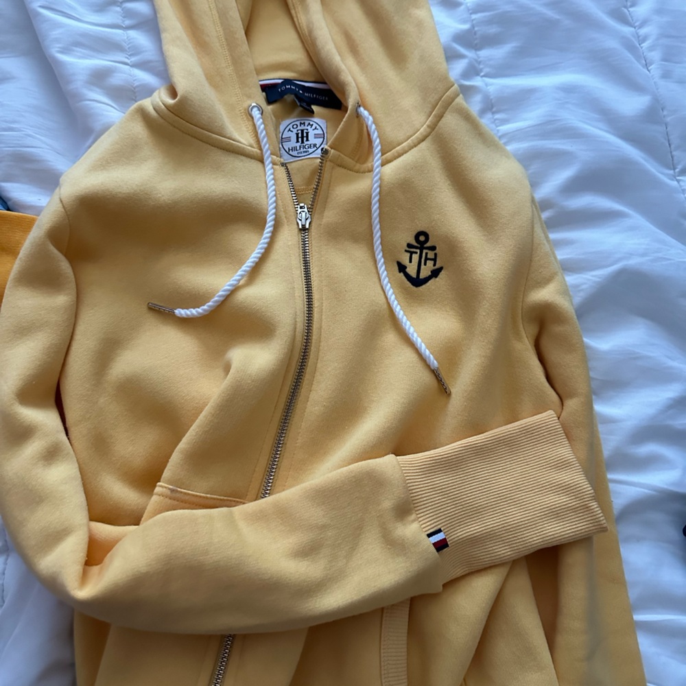 tommy hilfiger jacket